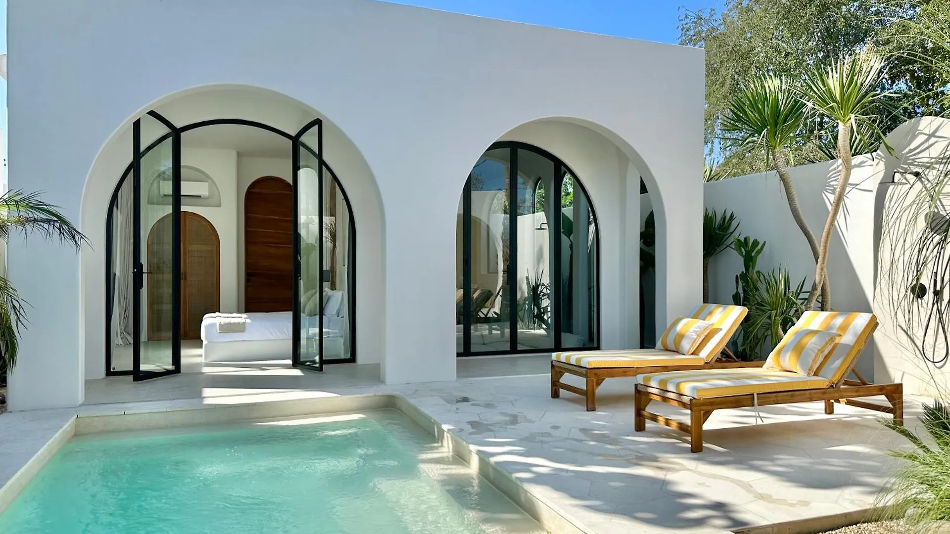 Dolce Villas In Bingin Uluwatu  Indonesia