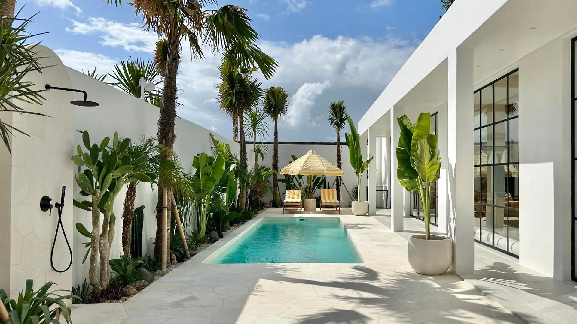 Dolce Villas In Bingin Uluwatu  Indonesia