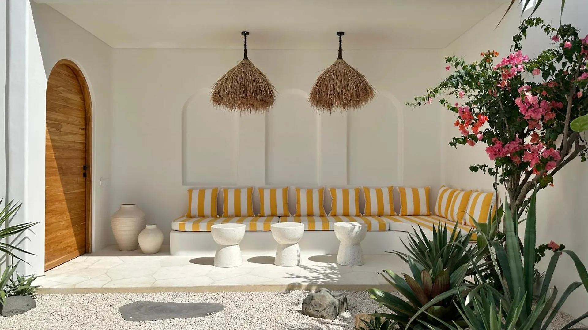 Dolce Villas In Bingin Uluwatu  Uluwatu (Bali)