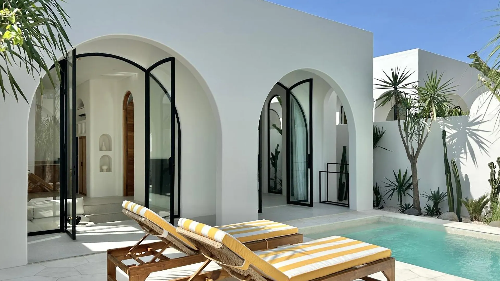 Dolce Villas In Bingin Uluwatu