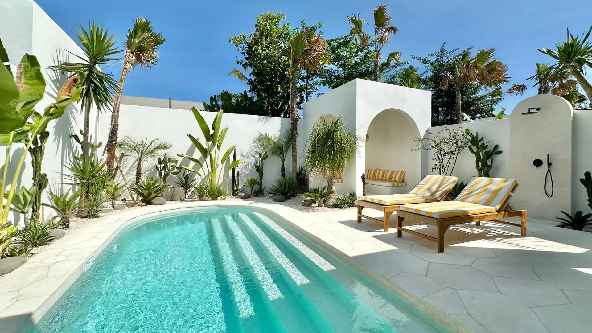 Dolce Villas In Bingin Uluwatu  Indonesia