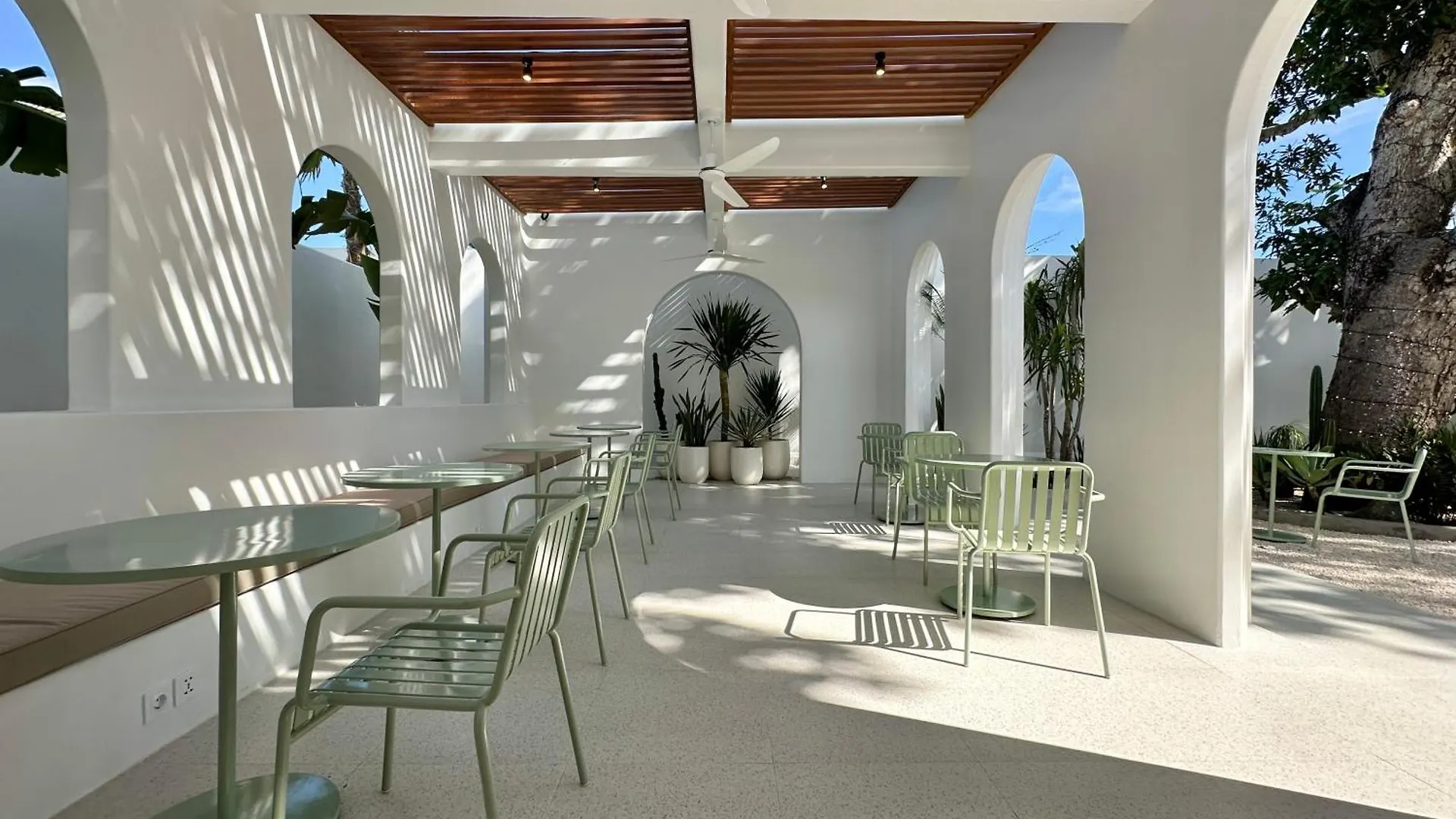 Dolce Villas In Bingin Uluwatu