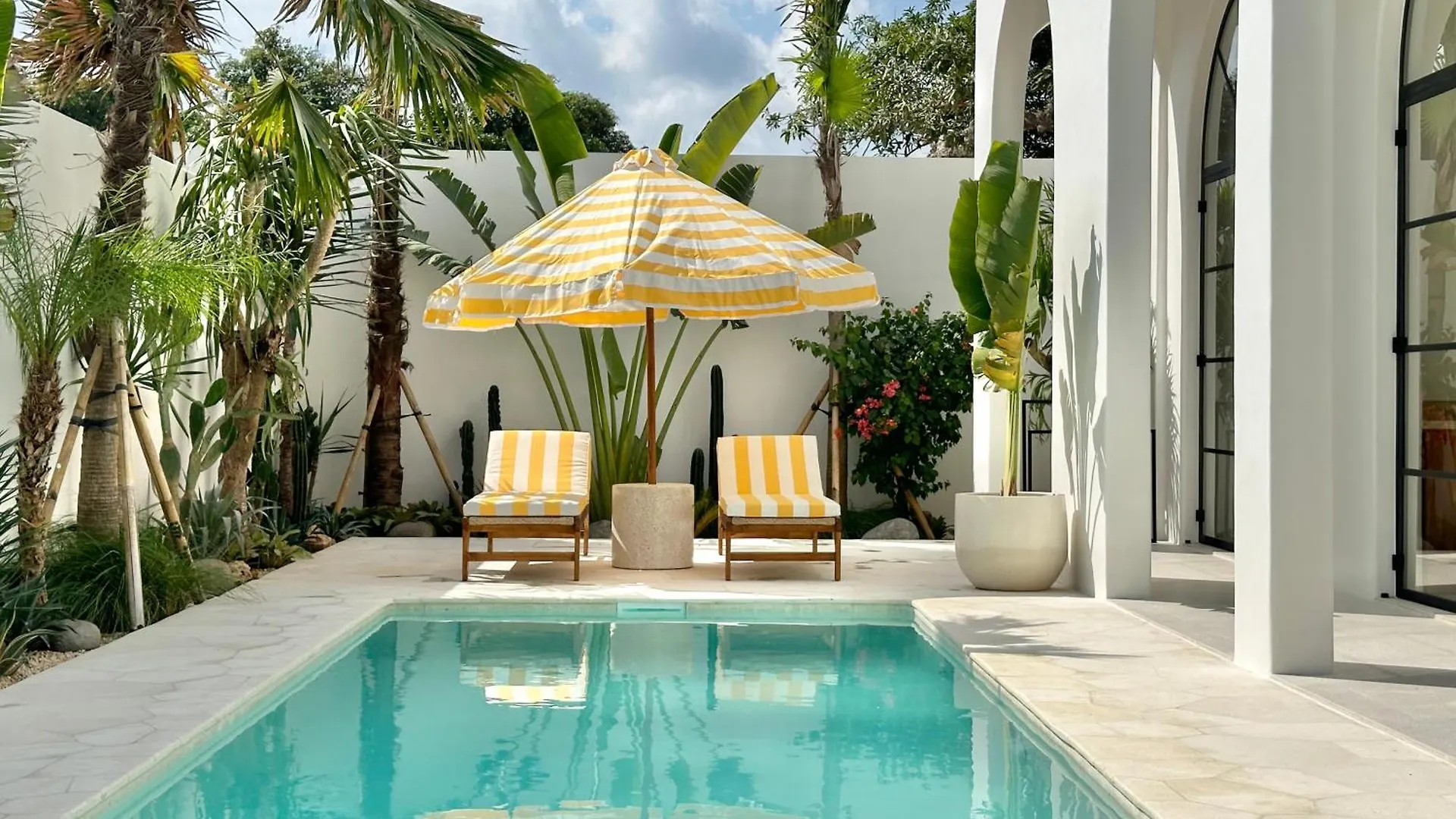 Dolce Villas In Bingin Uluwatu