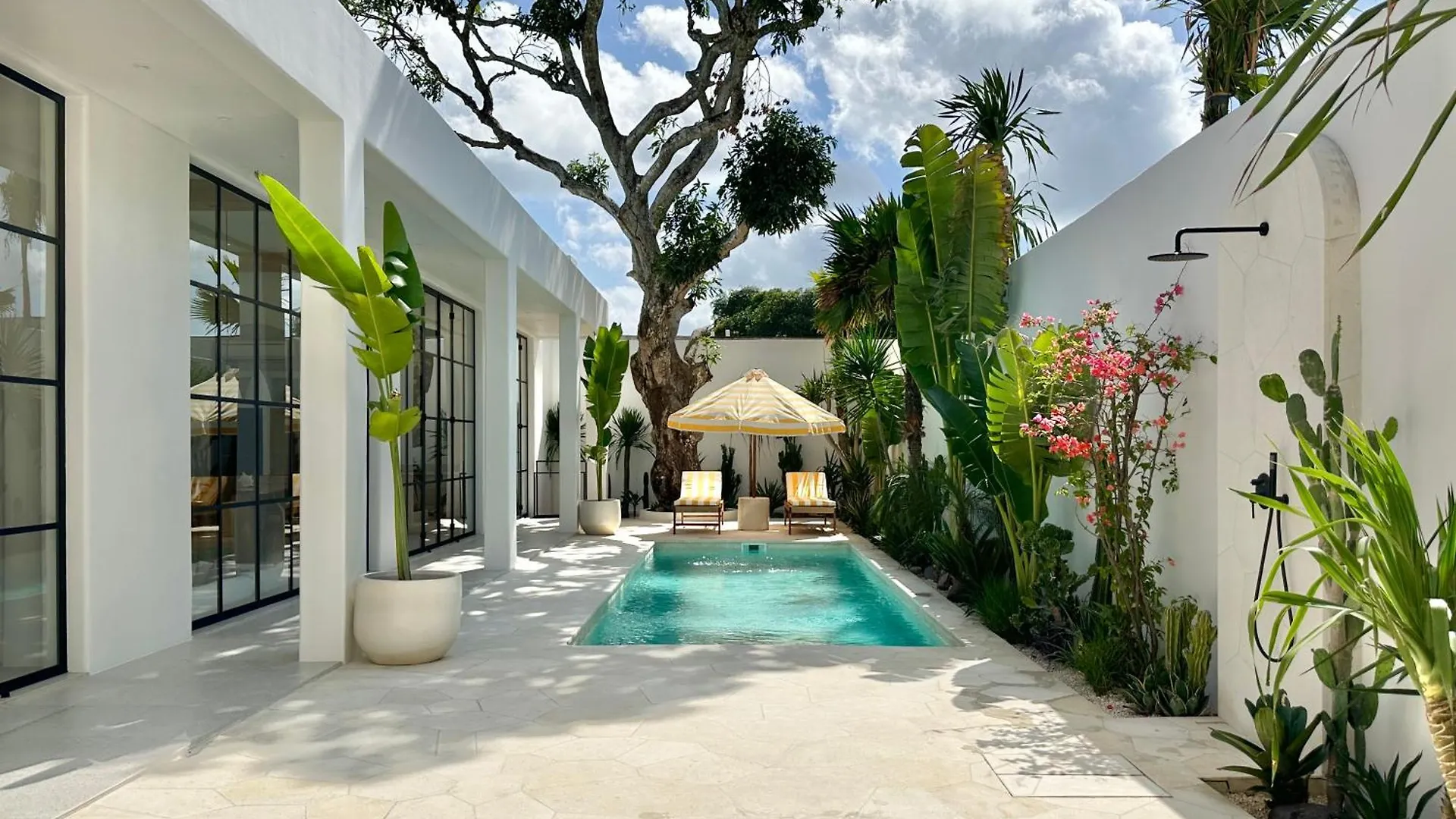 Dolce Villas In Bingin Uluwatu
