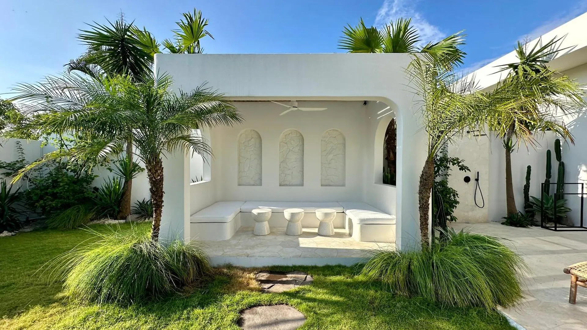 Dolce Villas In Bingin Uluwatu   Uluwatu (Bali)